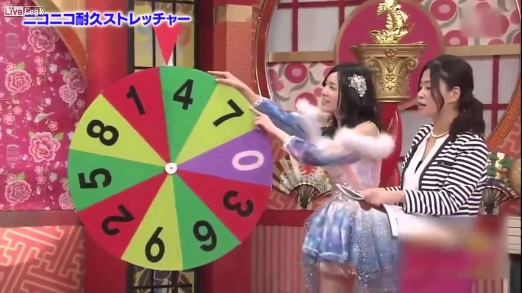 VideosFresh's tweet photo. Another WTF Japanese game show - Spread Your Legs - http://t.co/D9ocmqMlCD #Funny #FunnyVideo #VideoFresh http://t.co/l9iGkZZQfU