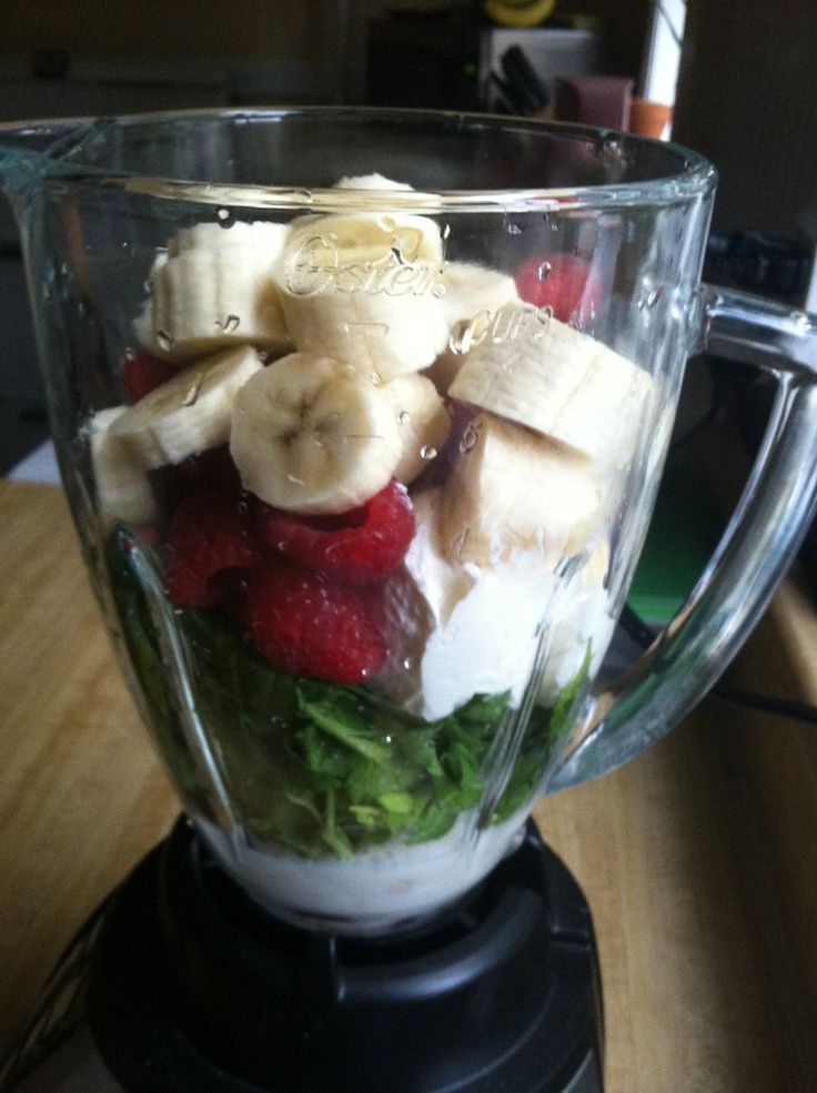 FitnesInstitute's tweet image. Post-Workout Recovery Shake designed by our Naturopath! @pathtonature #workout #nutrition ow.ly/MezZa