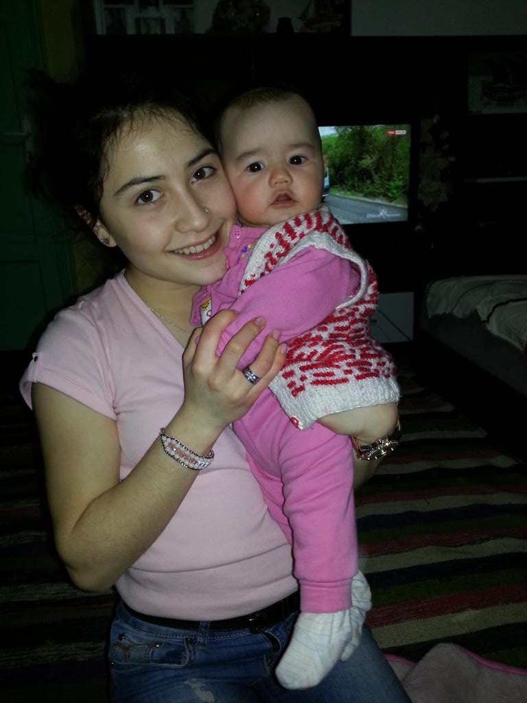 benom herşeyim  bu miniğimle akşam keyfi :)