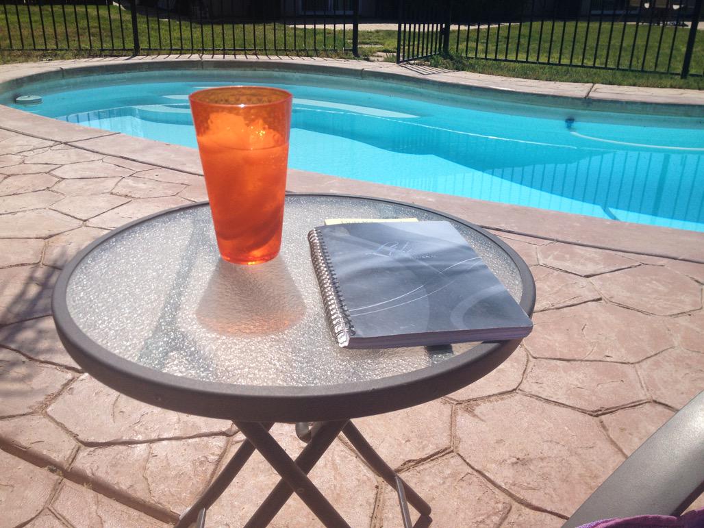 JeriNicholson's tweet photo. Devotions this morning!  Jesus, sunshine, swimming pool! 😍 #springtimeincali http://t.co/2YEZnEXGUX