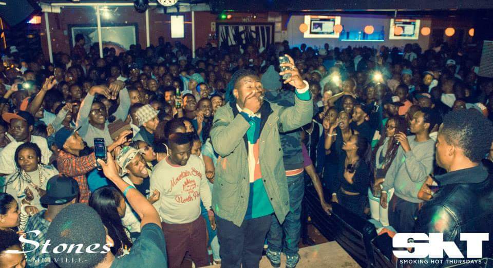 keupzZ's tweet photo. I mean it's was packed to capacity
#FamilyValuesAlbumLaunch
#SmokingHotReCap
S/O to @rikyrickworld, thank you! http://t.co/c2Si9VBV0D