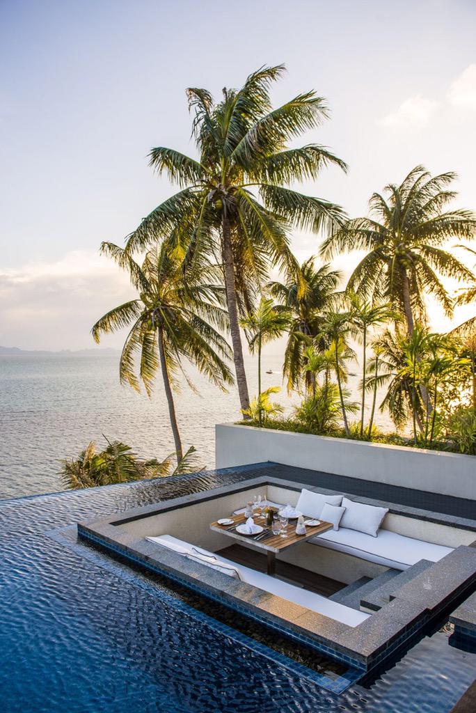 RichFutureGoals's tweet photo. Amazing backyard with view http://t.co/wl2EqS5QW1