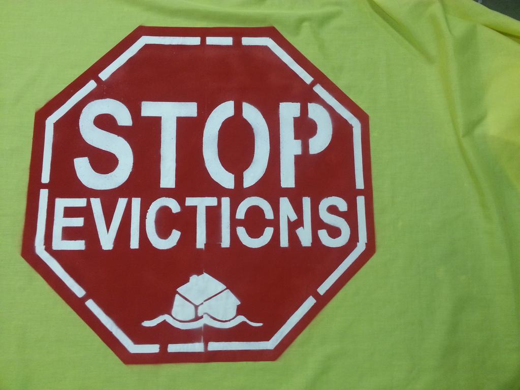 CALLOUT: 2MRO Tues 5: 10.30am: 51 Benhill Rd, SE5 7QY. 14 y/o organising with her grandmother, mother, &amp; 2 sisters RT