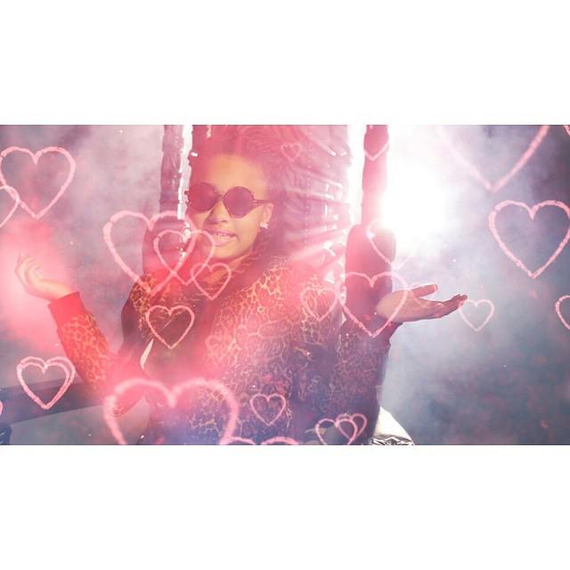 Lexi_B_Tyler's tweet photo. #the_manikinhead / #ILUVMYSELF by SHANIAH JONES @therealshaniah premieres Today @ 6pm #StayTUNE #SoundWaveENT #At… http://t.co/A2NBG1QLWW