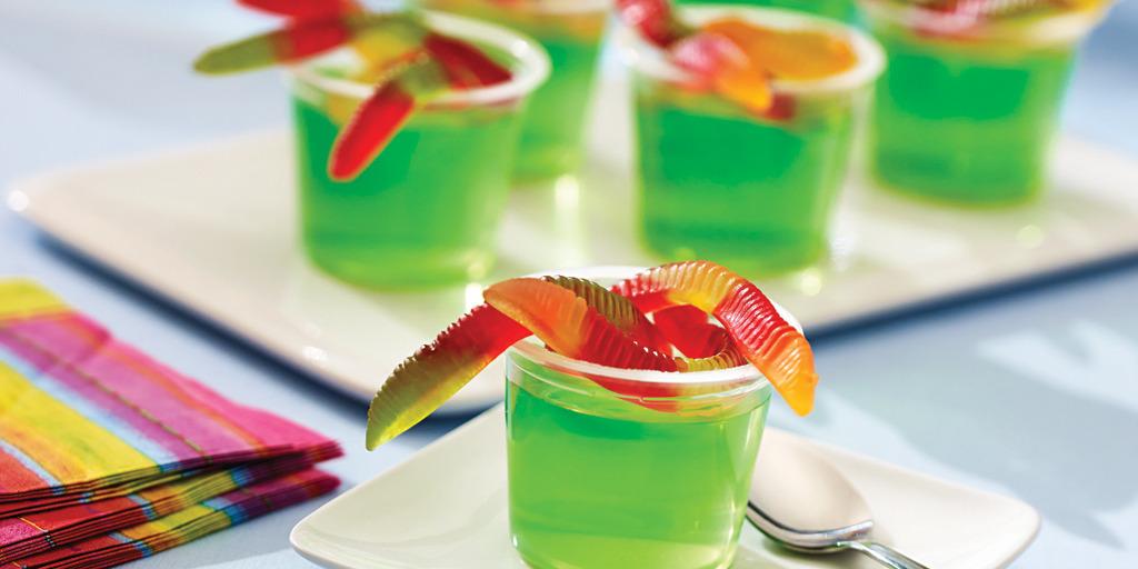 kroger's tweet photo. When gummy worms attack...it's really just delicious. #AttackOfTheGummyWorms #Recipe http://t.co/n1Gsmq7p8V http://t.co/TLvMAkTfGR