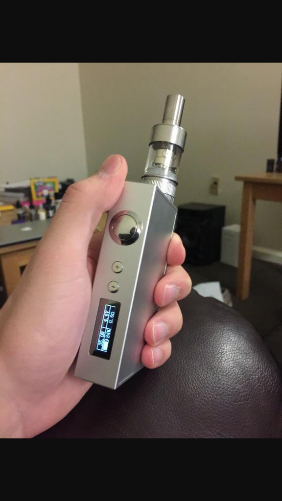 GABE_G17's tweet photo. AMBER ALERT AMBER ALERT!!  MY ECIG HAS BEEN STOLEN TODAY!! HELP HER HOME! RETWEET. I will find out eventually😉 http://t.co/AdUyCMvecU