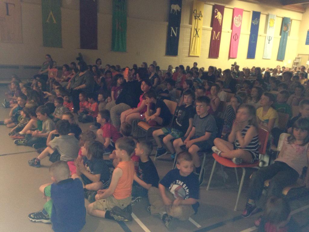 TJO_Grady's tweet photo. Wasn't that a party! Awesome Music Monday at St. Mary's @RCCDSB #MMWeAreOne http://t.co/HLtAuyMG1U