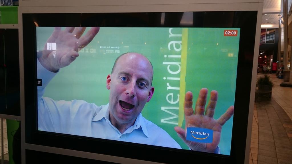GeordnRobertson's tweet photo. Come by our Cambridge Kiosk @cambcentre for some fun. #bankingcanbefun @meridiancu http://t.co/X2lDOidnW3