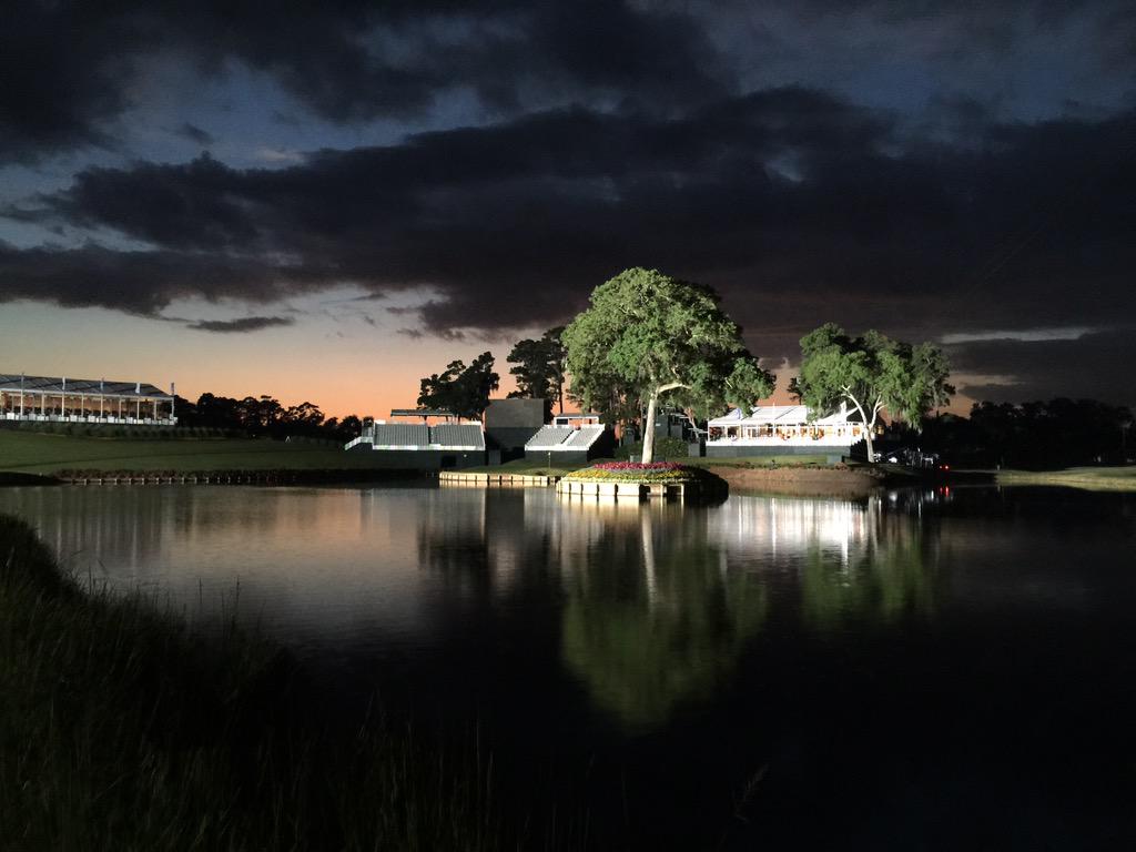 TurfRepublic's tweet photo. Beautiful night photos with #iphone6plus #nofilter #ThePlayers @TPCSawgrassAGR http://t.co/HAzVN3RyBF