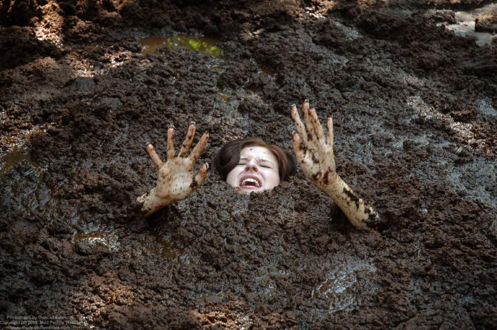 “Very Young Paris Kennedy First Time in Deep Peat Bog!
https://t.co...