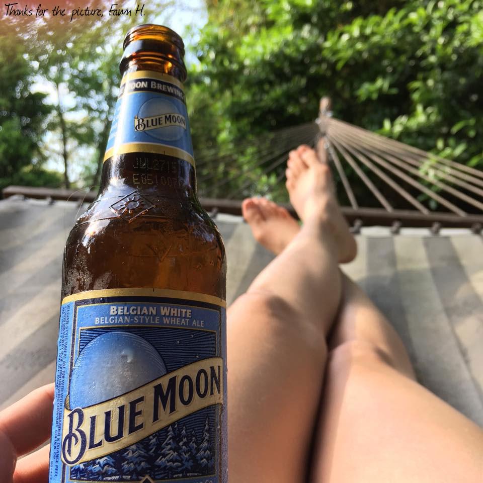 BlueMoonBrewCo's tweet photo. Kick back and enjoy your #BlueMoonMonday outside. http://t.co/PtCP0P3gKw