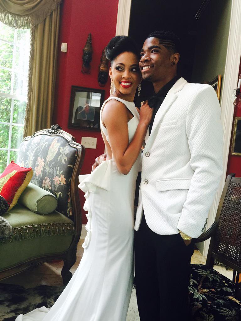 kenziesymone's tweet photo. Wayyyyyyy ๐ #Blessed #mce #TakeMeBack ๐ฉ #leavenowitness http://t.co/F5pgHSQRNz