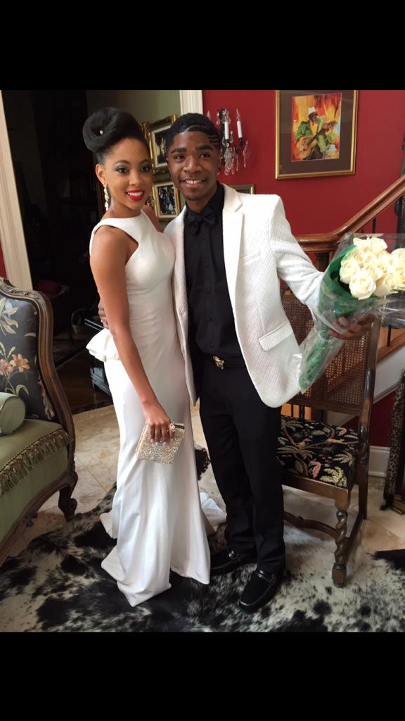 kenziesymone's tweet photo. Wayyyyyyy ๐ #Blessed #mce #TakeMeBack ๐ฉ #leavenowitness http://t.co/F5pgHSQRNz