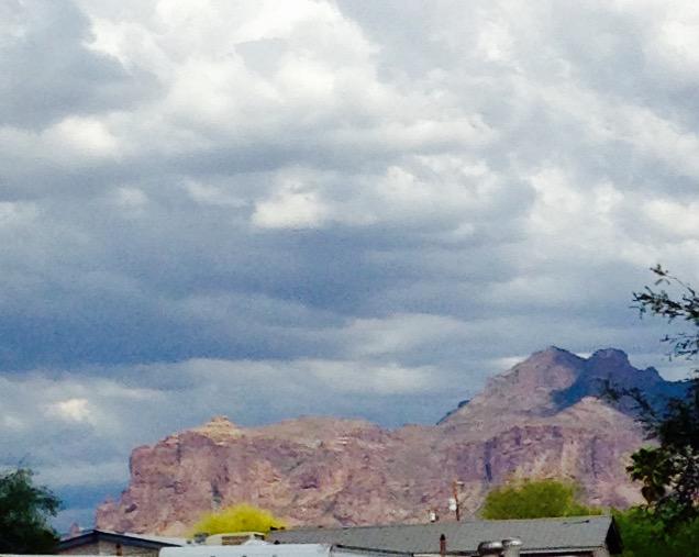 amylo480's tweet photo. #superstition mountains so beautiful! http://t.co/L0mWMXBvVz