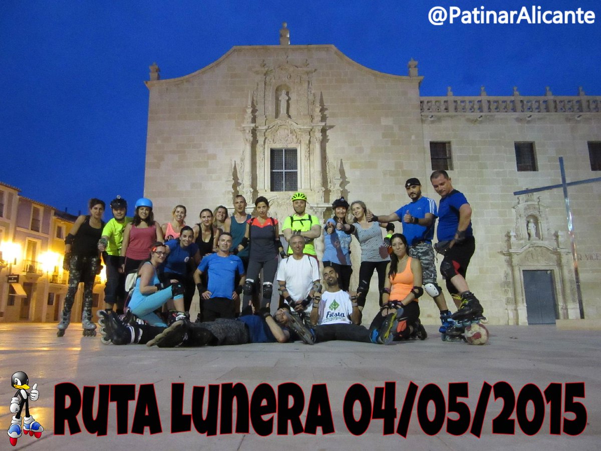 PatinarAlicante's tweet photo. El #recorrido y la #foto de grupo de la #lunera en #patines de hoy #Alicante #SanJuan #SantaFaz #postureo #aswings http://t.co/EhJ5QwUh9w