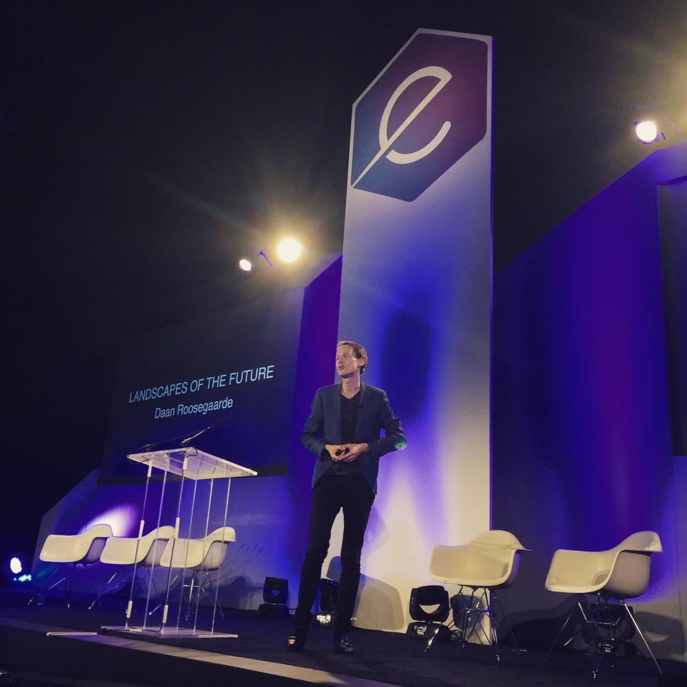 eMergeAmericas's tweet photo. If you want to succeed, take Daan Roosegaarde's advice: the only way to add value is to be creative. #emerge15 http://t.co/p0ZPpt98q1