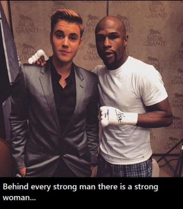 theCHIVE's tweet photo. Behind every strong man... http://t.co/gwBKm9K84O