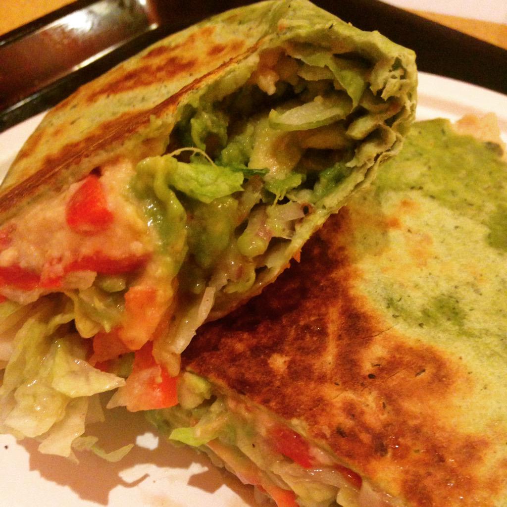 VeganMegan246's tweet photo. #Togos for the #vegan win😍it's not hard to find vegan options so stop making excuses! #veganfoodshare #whatveganseat http://t.co/5mSXN3qWEK