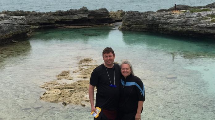 ShannonRScott's tweet photo. Just finished a day of snorkeling with my amazing wife of 20 years!  💞@terriscott14 http://t.co/rLJ9oIiYNX