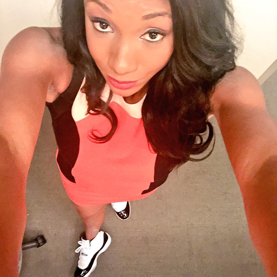 MariaTaylor's tweet photo. 11's were my offset shoes & no one talked to me about anything but J's #BallisNotMyLife #ButIStillLoveSneakers http://t.co/LW7cCXKPhZ