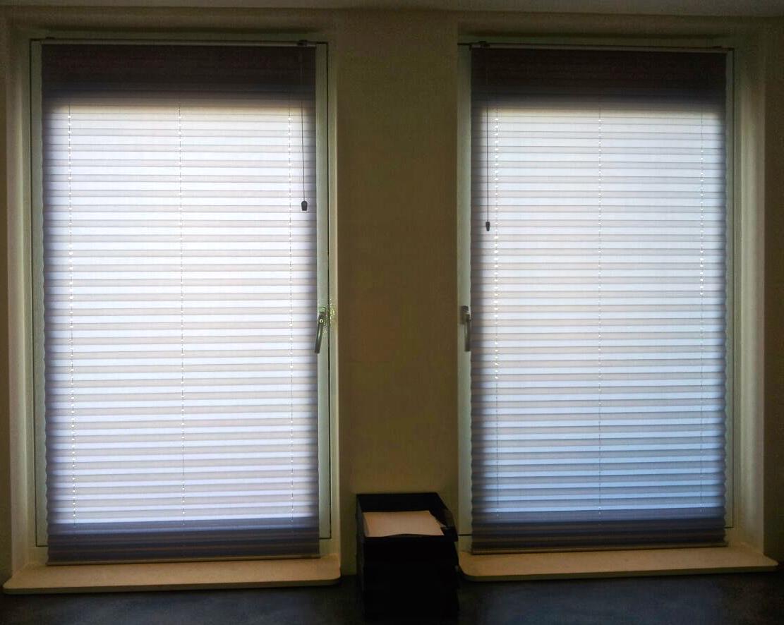 Plissés lichtwerend + warmte + koude isolerend gemonteerd #verosol