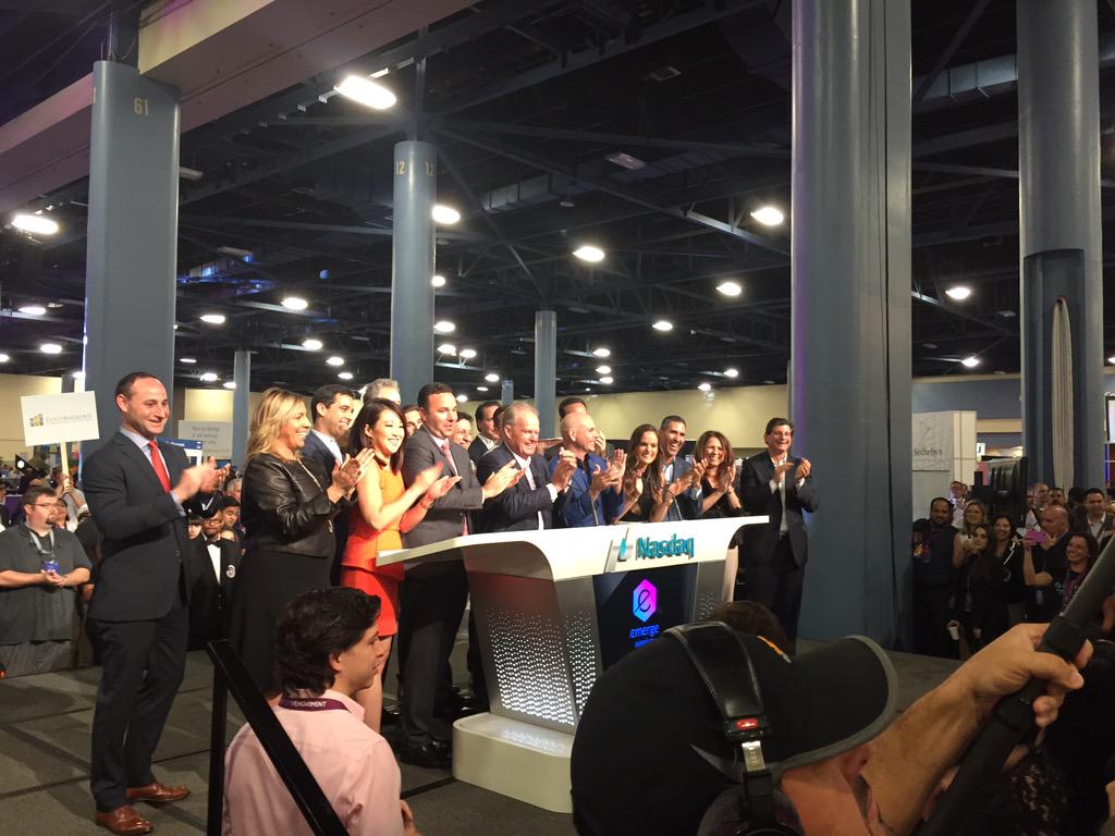 webdevelop's tweet image. Manny Medina closes the capital markets today at #emerge15 #CNBC #Nasdaq #tech