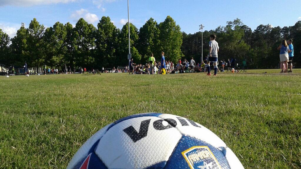 JaxArmadaFC's tweet photo. Enjoying a great evening at @wscjaxfl as part of our Armada #PracticeTour! http://t.co/uYLTvoiYJ2