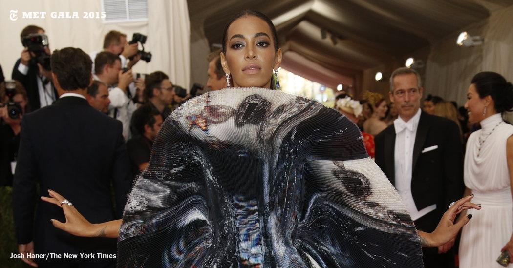 NYTFashion's tweet photo. Solange descends on the #MetGala2015 creation by Giles Deacon. http://t.co/I3HJZpP01M http://t.co/YOPlIKvgvY