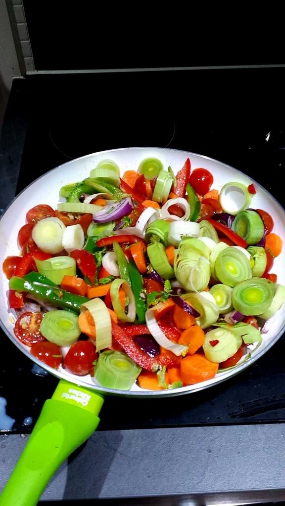 Love the colours of cooking #healthyeating