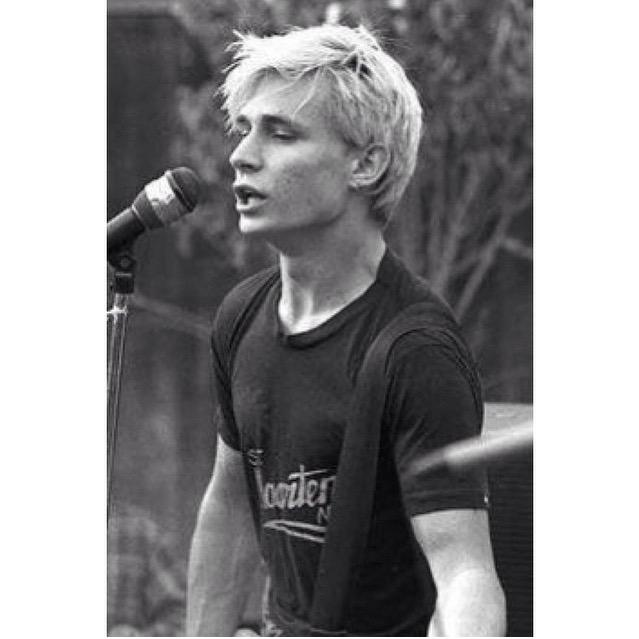 Happy Birthday Mike Dirnt 