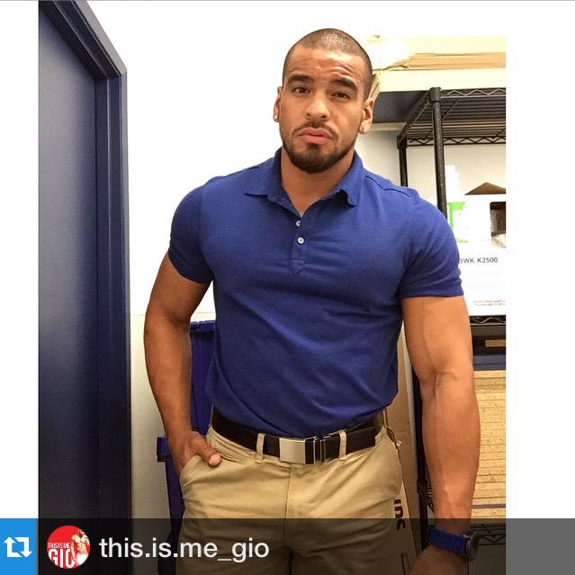 lethaladonis1's tweet photo. 🔹Today with Gio #LethalAdonis1 #Repost 

Lunch break selfie 😆😁 3 more hours and I’m free 😩😩😩😩😩😩😩😩😩🙌🏻🙌🏻🙌🏻 http://t.co/3xpT4mZh71