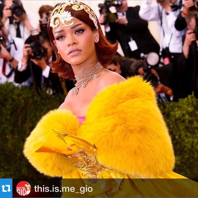 lethaladonis1's tweet photo. 🔹Today with Gio #LethalAdonis1 #Repost 
I like RIRI don’t get me wrong… But what the fuk is... http://t.co/gTy8Famie9 http://t.co/Gli2UtMacD