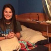 98funtweets's tweet photo. A Husband Divorced His Wife After Looking Closer At This Photo He Took Of Her
http://t.co/q7avHoReI5 http://t.co/cDnteMl6Uj