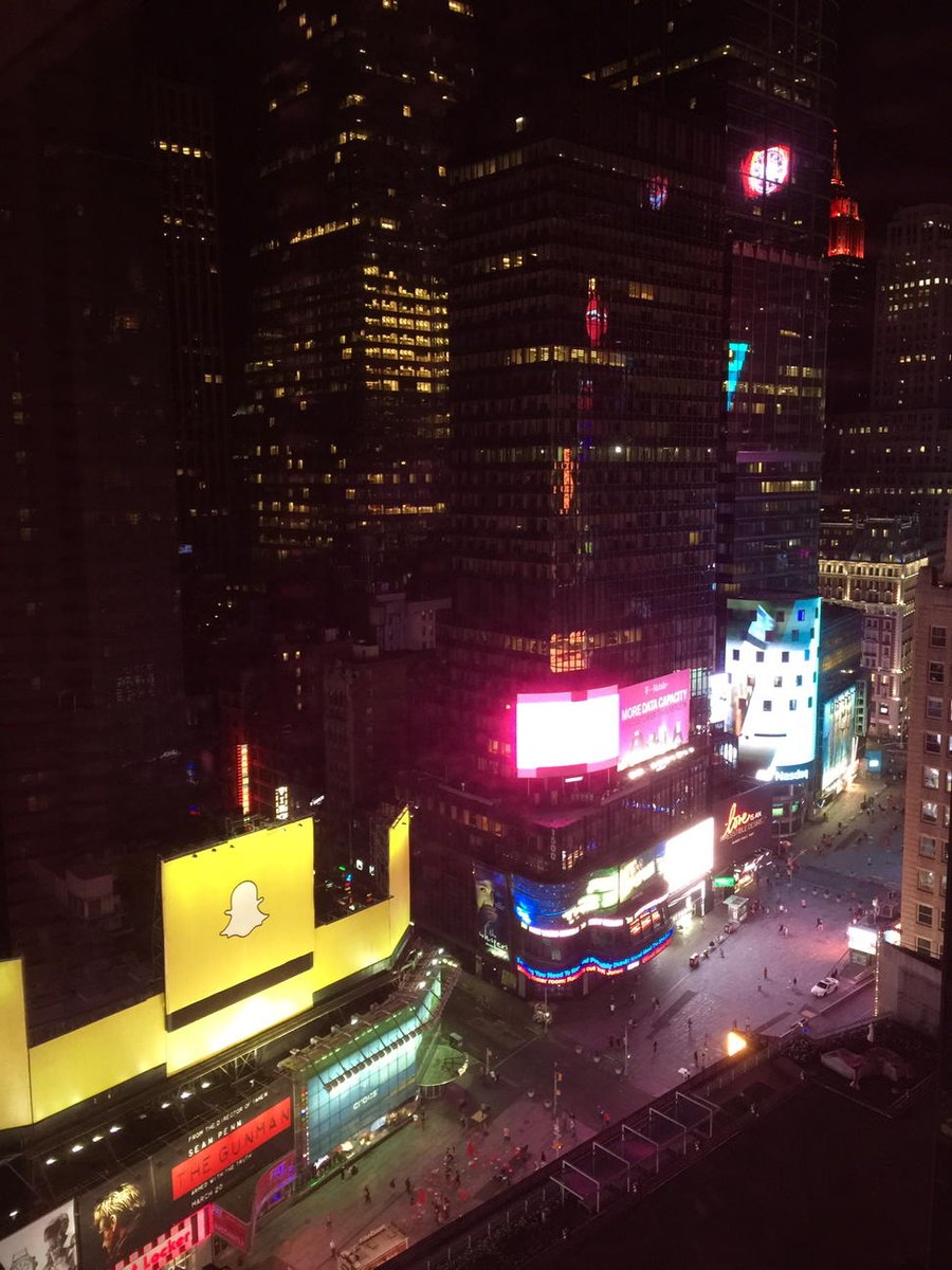 SusanPolgar's tweet photo. View from my room at @MHMarquisNYC in Times Square. #sohn2015 http://t.co/Ls9P9KLUoJ