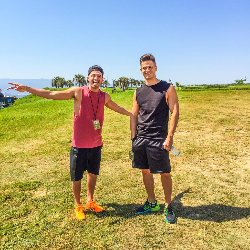 VINAI's tweet photo. Ready for @electrox 🇯🇵🇯🇵🇯🇵 http://t.co/tPRNoivI7Y