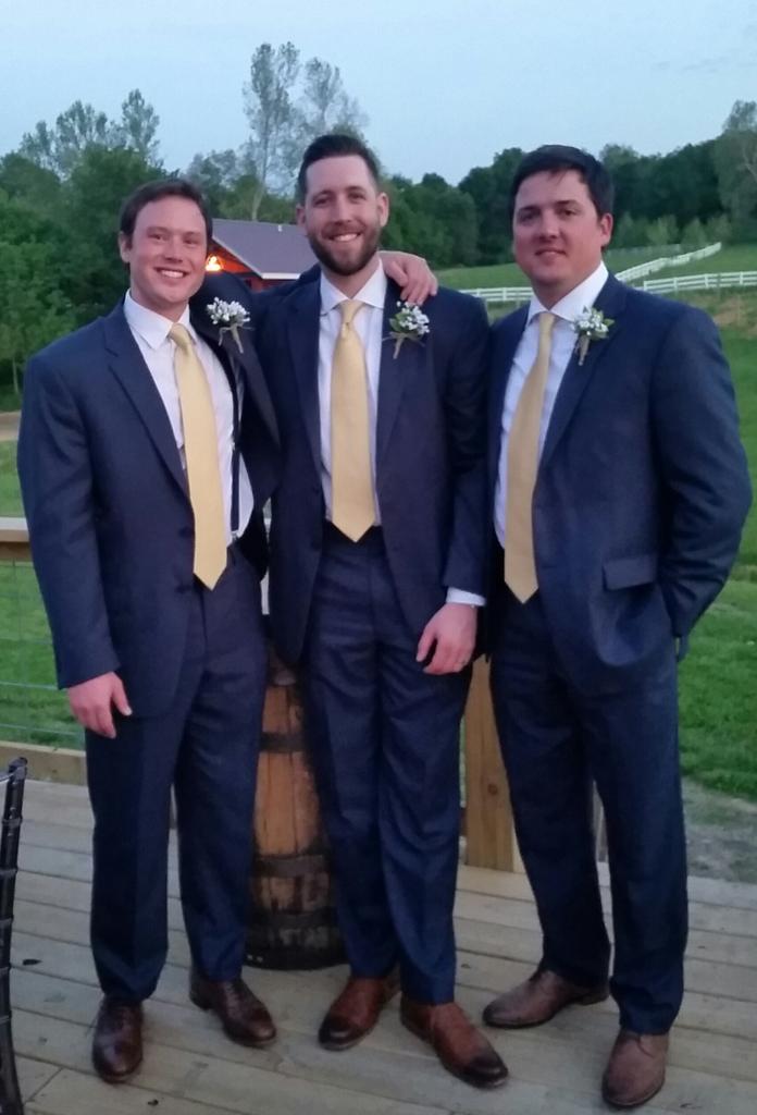 TheRealSpalding's tweet photo. Frank Underwood on the far right? @itsjeremygrigg http://t.co/l3kf3vaKPt