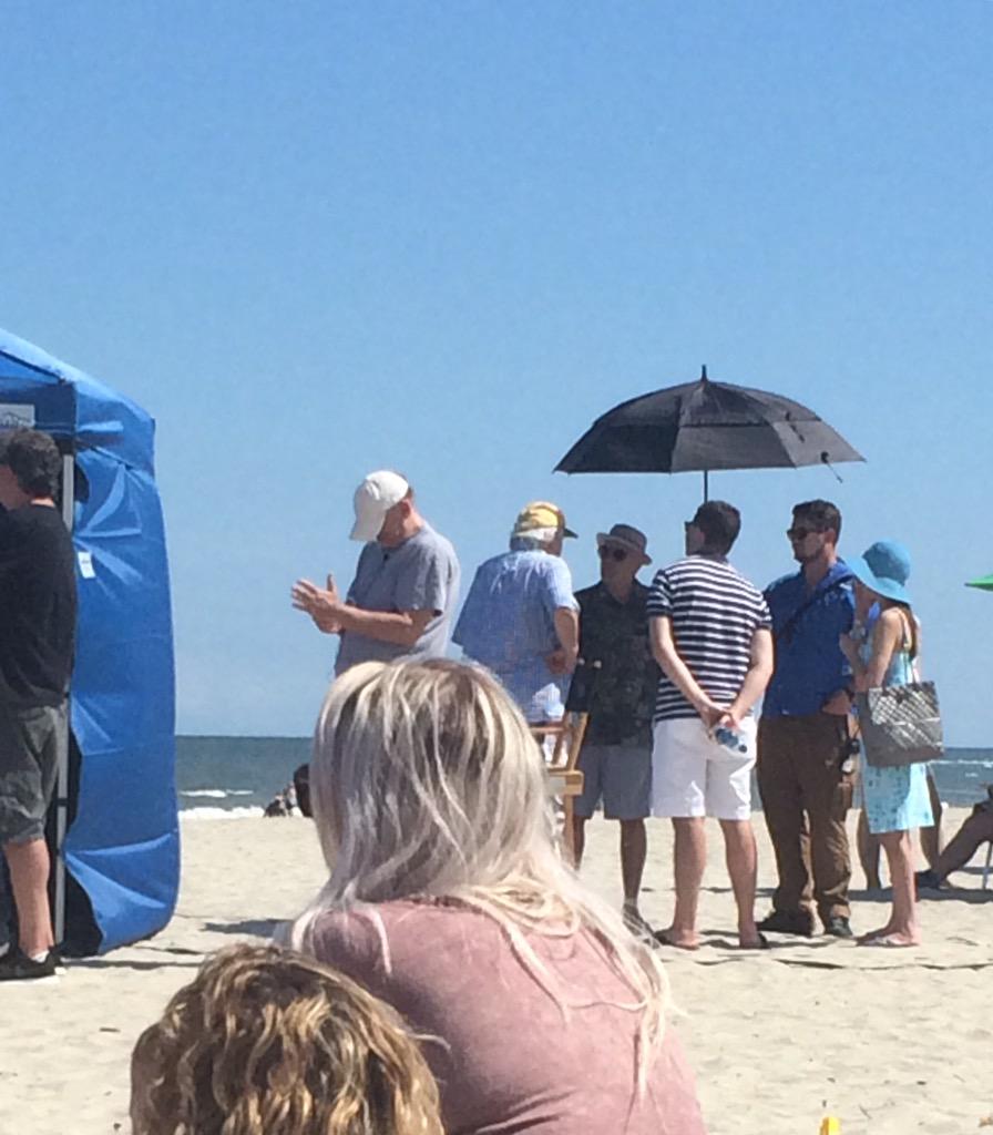 shadowworkinc's tweet image. Spent the day on set with Robert Deniro &amp;amp; Zac Efron today. Wait for their upcoming movie #BadGrandpa