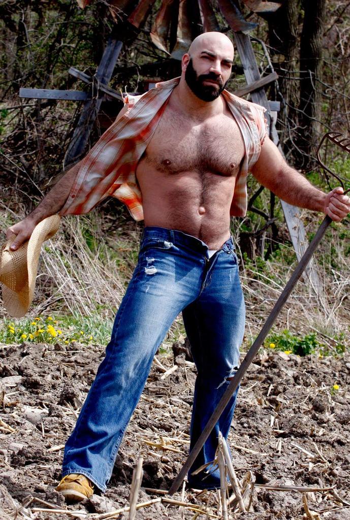 theurbanbear's tweet photo. Excited to announce @MyBigFunnyPeter will cohost The Urban Bear Fair Sun May 17th! #ubw2015 #comedian #meatpacking http://t.co/5MeKDoihgP