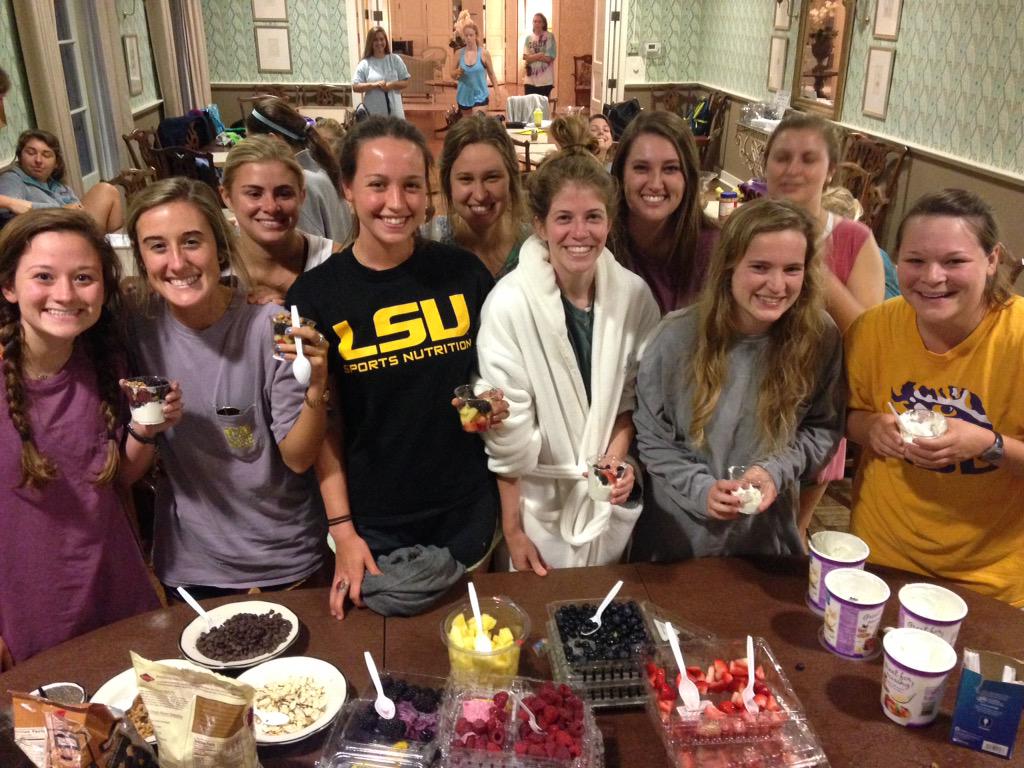 empfister's tweet photo. "@heymritspfister: Piphi prepping for finals with a yogurt bar. @HealthyTigerLSU http://t.co/JhorkGYeTP" #ParfaitWithPiPhi
