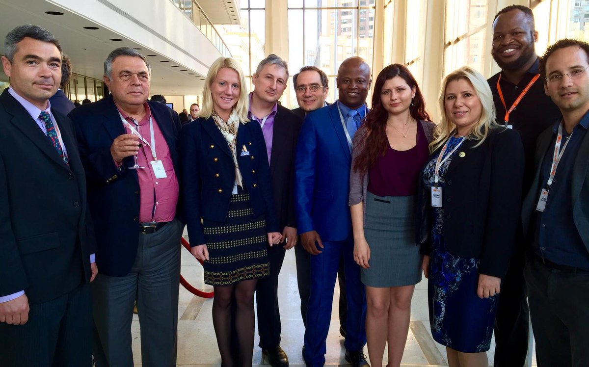 SusanPolgar's tweet photo. Chess players at the #Sohn2015 at Lincoln Center @chessdom @Fide_chess @EuropeEchecs http://t.co/2nWmG4a4ji