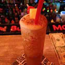 ReShape_URbrand's tweet photo. http://t.co/0mpUj5UNio looking for a good cocktail bar this spring ? #happyHour http://t.co/wL4QlIN1Fe