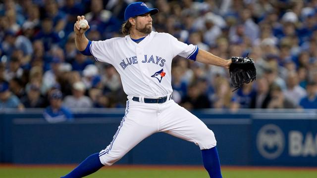 Sportsnet's tweet photo. R.A. Dickey brilliant as #BlueJays rally past #Yankees 3-1. Full stats here: http://t.co/Vy5yWIgmiQ #MLB http://t.co/h3zW7DpSON