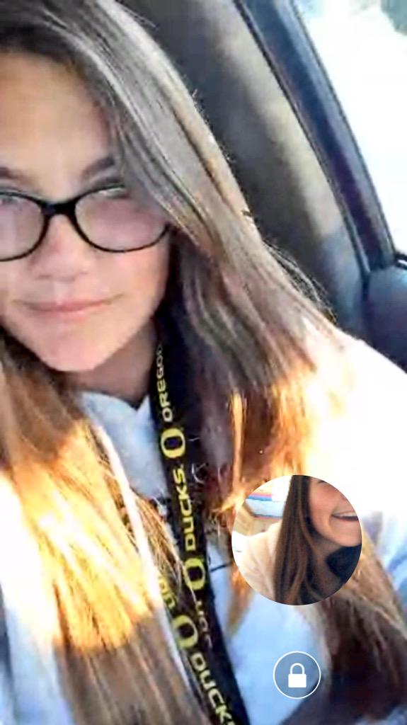 stellar_shellar's tweet photo. When I get to video chat my best friend on her Greys run ๐๐ #SorryForBadQuality http://t.co/y0vhSmkArU