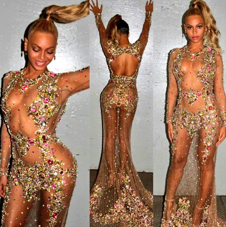 TugbaERCAN's tweet photo. Good God that Givenchy dress!!! 😍 #goddessgoals #onlyBeyonce #iwantit http://t.co/rdMFgfXG4V