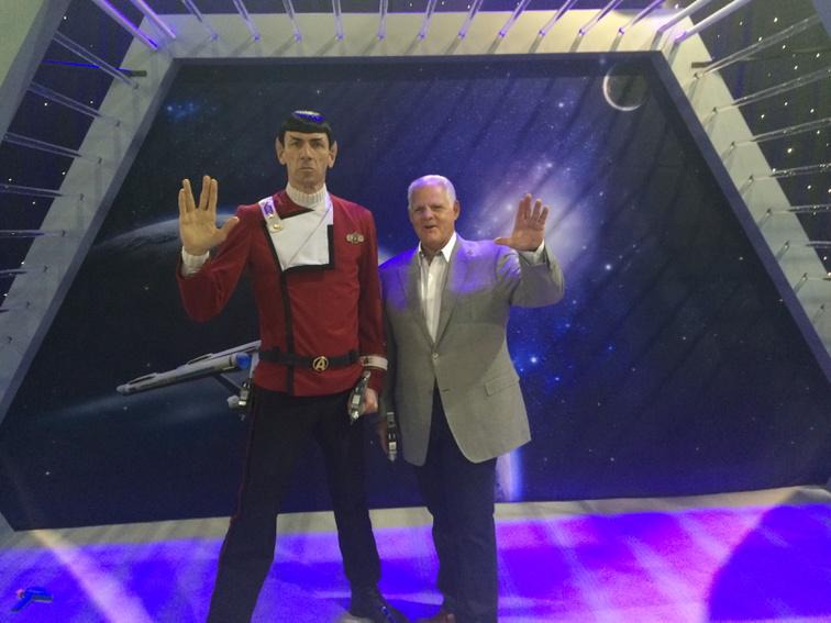 camuise4's tweet photo. Joe Tucci and Spock Rocking the Total Customer Experience at TCE booth #463#CX#EMCWORLD http://t.co/KjzY7pedAV
