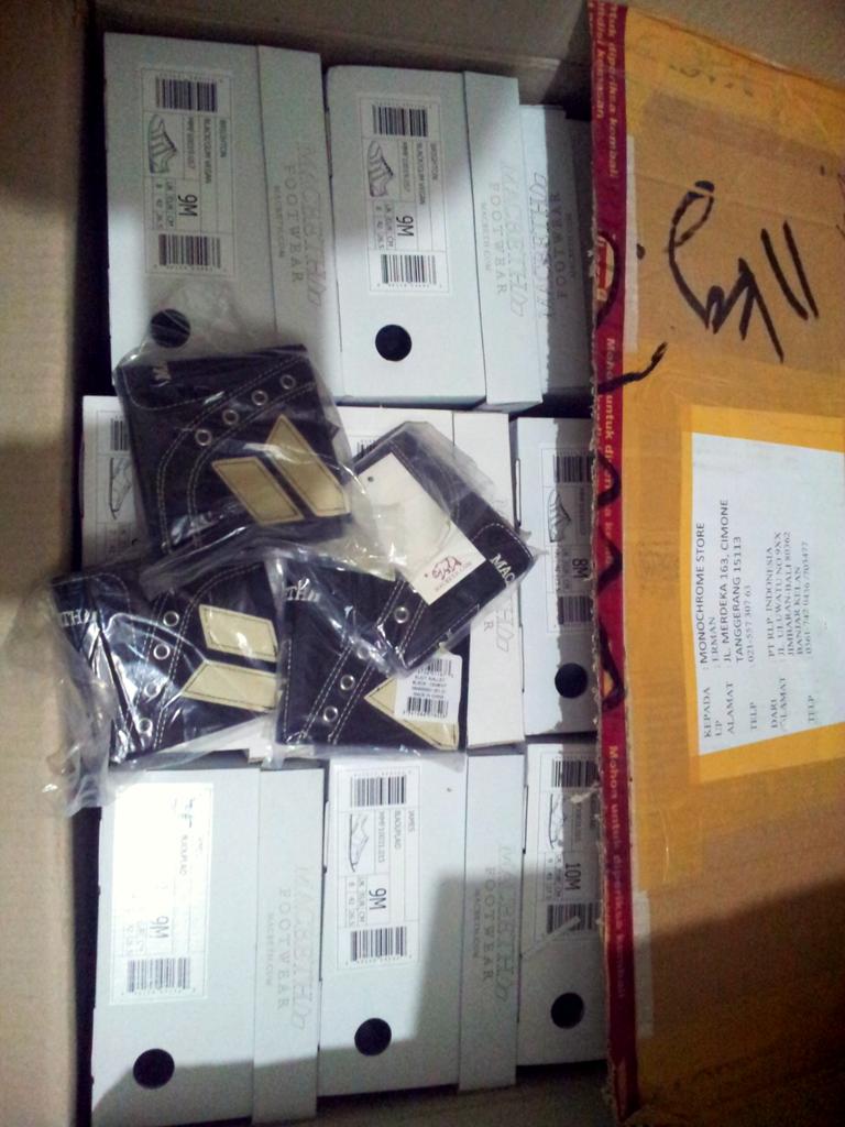 Just arrived Cc @MacbethIndo <a href="/yopybmx/">Daniel Yopy</a> <a href="/GriffonsArmy/">Griffon's Army</a> <a href="/GA_Tangerang/">Griffon's Army TGR</a> <a href="/GA_JABODETABEK/">Griffon's Army</a>