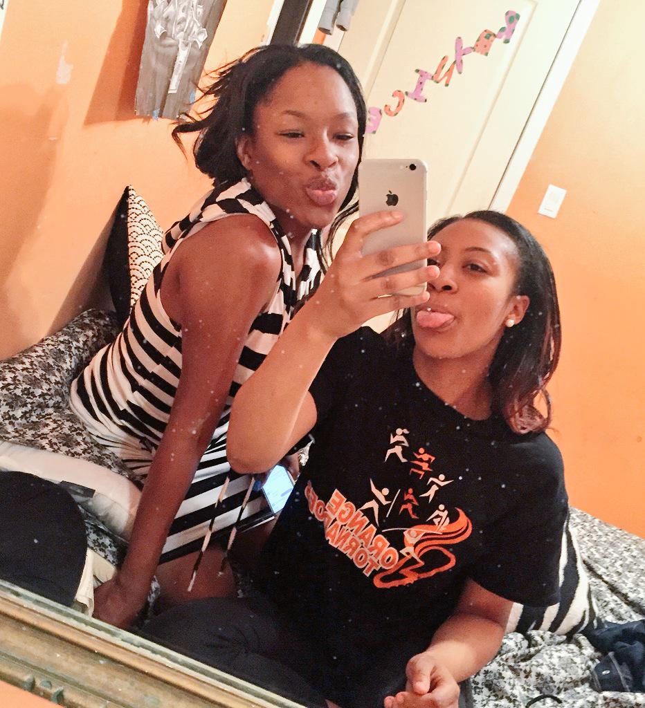 ladyguwopp's tweet photo. My mf BESTFRIEND A1 http://t.co/JVhWEKuYn6