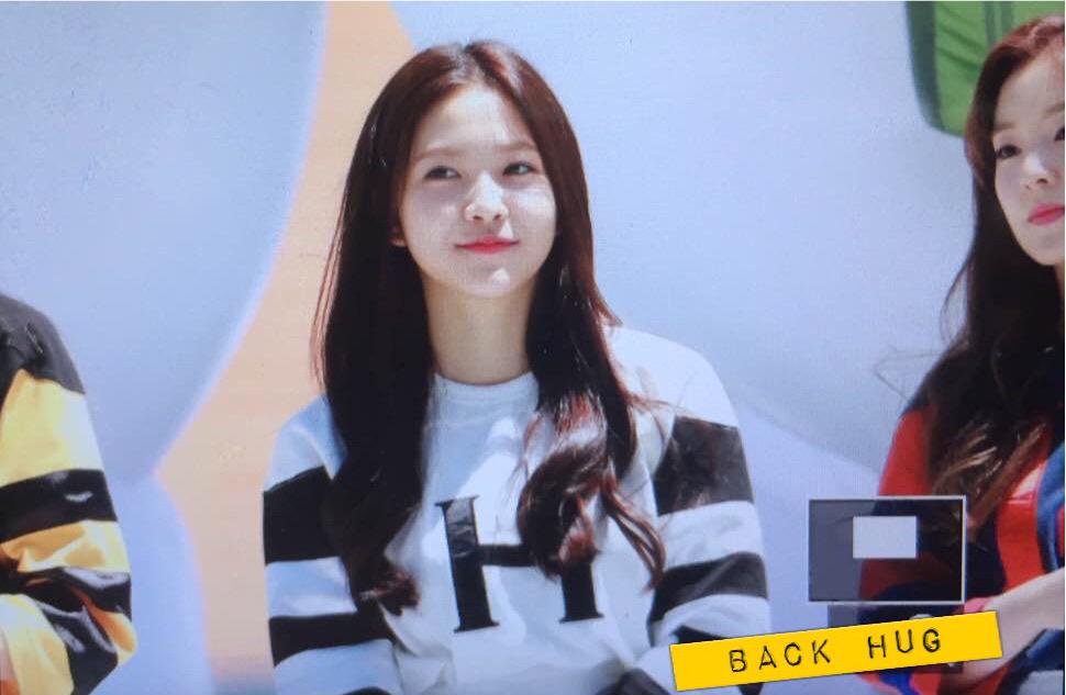 backhug305's tweet photo. 150505 예리 경북 어린이날 큰잔치 http://t.co/QZL7DS5dSs