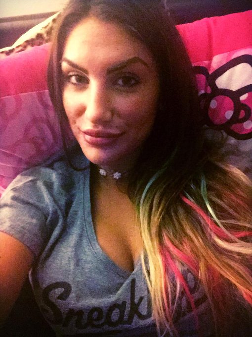 #selfietime ?had such a lazy day all to myself :)?pizza time soon??? http://t.co/rczkludJ6I