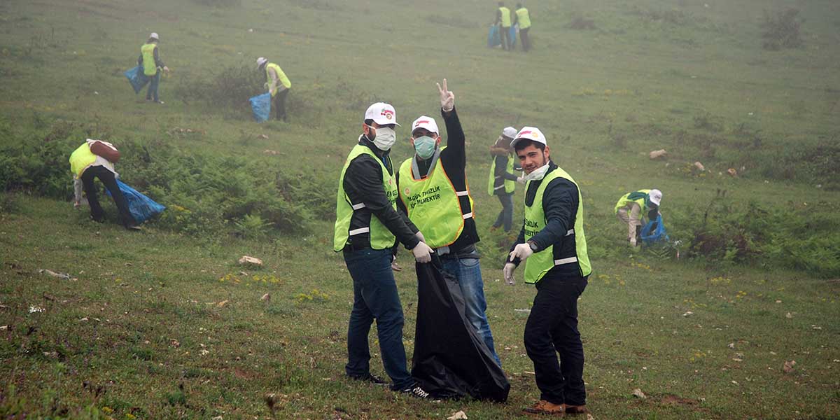 Bu cumartesi bahar temizliğindeyiz! - gaiadergi.com/bu-cumartesi-b… #LetsDoIt #yeşil #felsefe #etkinlik <a href="/LetsdoitTurkiye/">Let's Do It,Türkiye!</a>